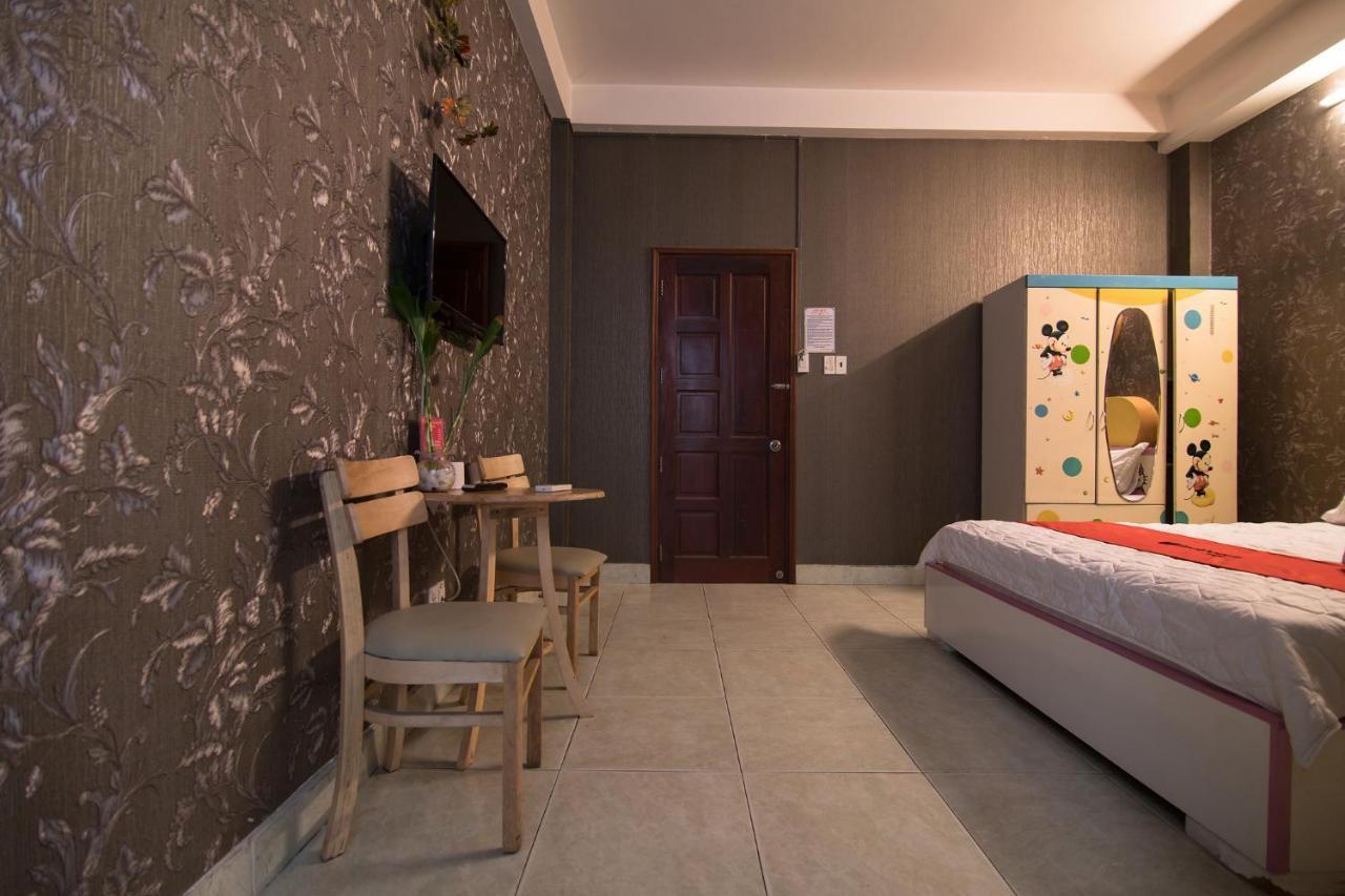 Khách sạn Reddoorz Near Aeon Mall Tan Phu 2 TP. Hồ Chí Minh